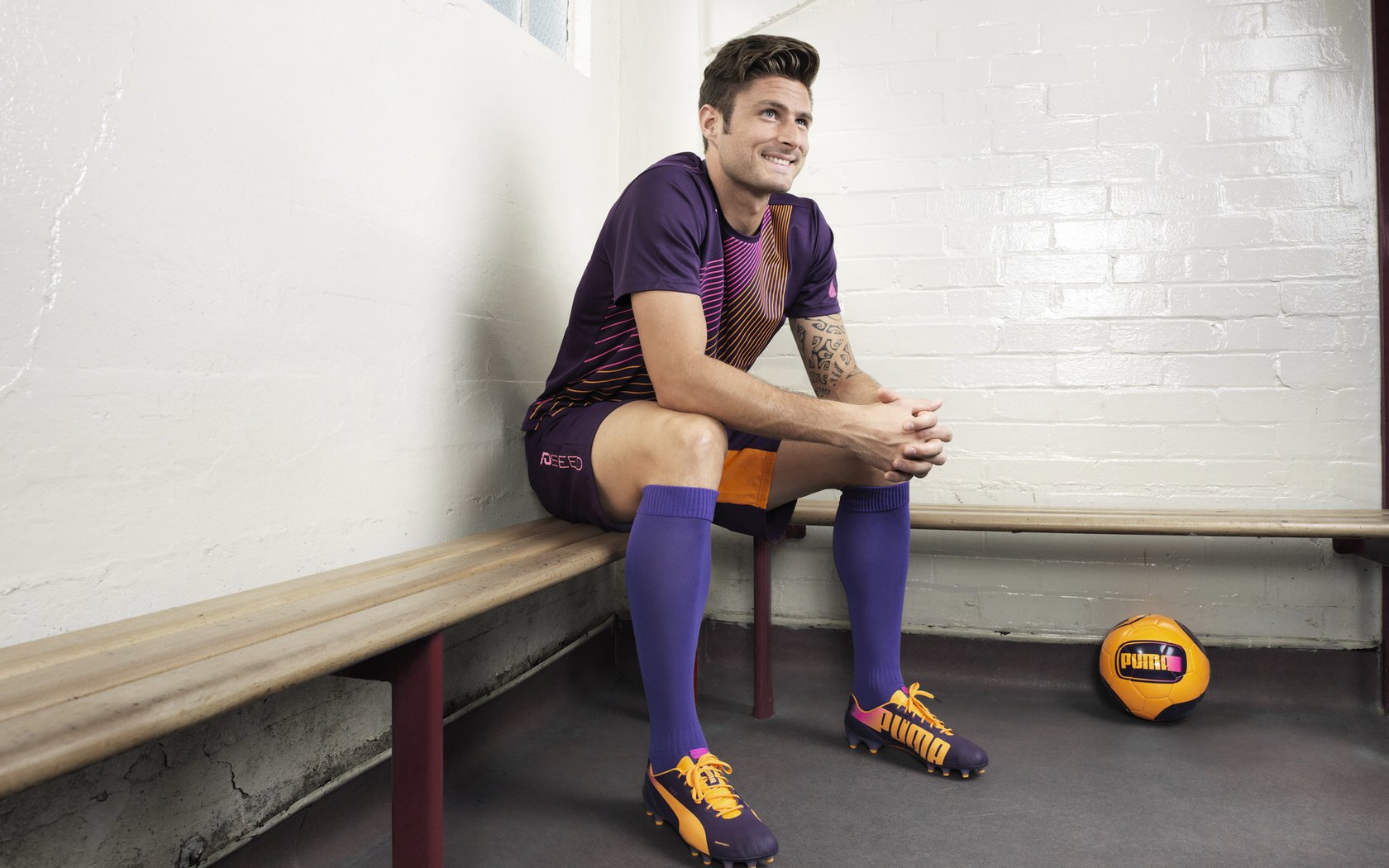 《英雄联盟》全球预选正式开启，冠军悬念再度升温！