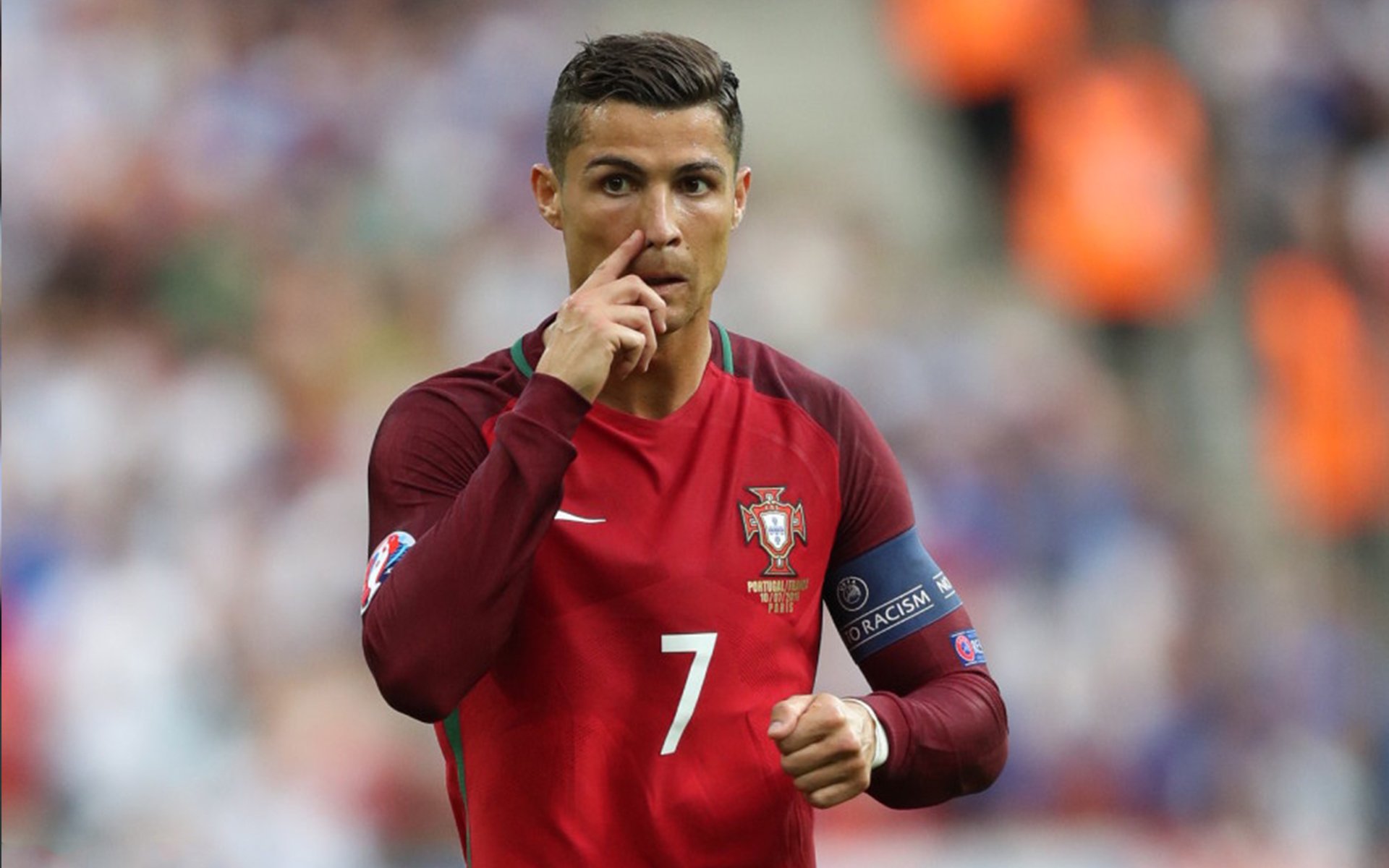 曼联的挣扎：滕哈格的战术困境与球员心态，滕格尔个人简历